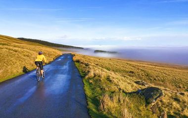 3 Excellent Bike Tours of the UK