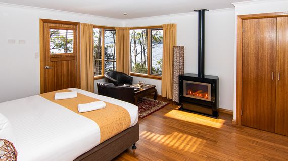 Spend a cosy night in eco-friendly cabins on a World Heritage listed area