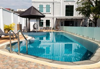 Urbanite Hotel