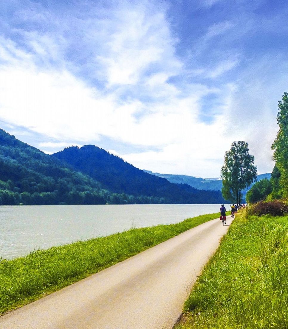 Long, scenic paths will take you on your journey along the Danube