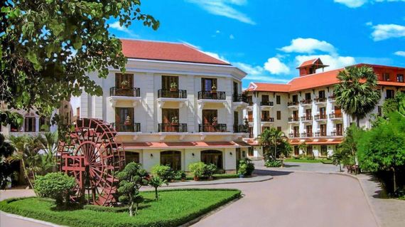 Stay in a lovely 3-star hotel with French colonial design