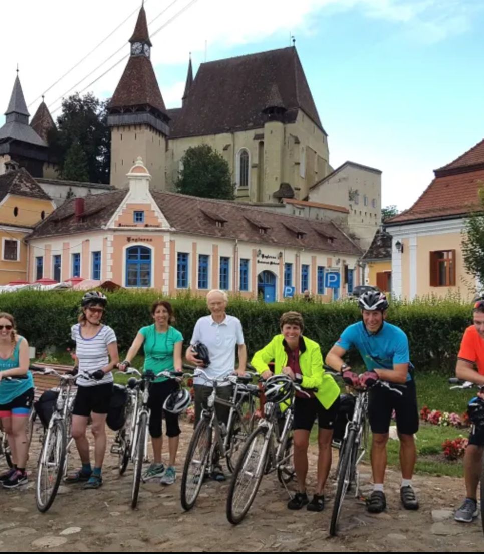 Enjoy cycling with a group of like-minded enthusiasts