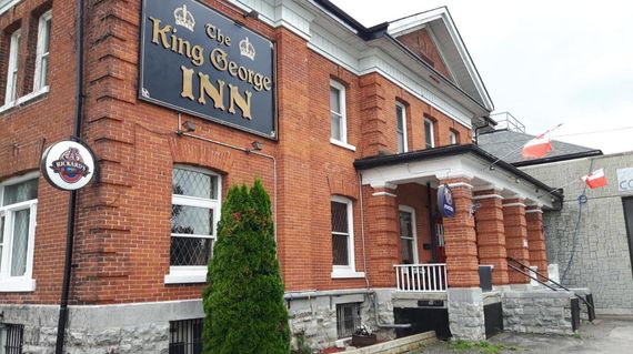 Spend a night at this comfortable but quirky inn located in the heart of Cobourg and used to be a jailhouse