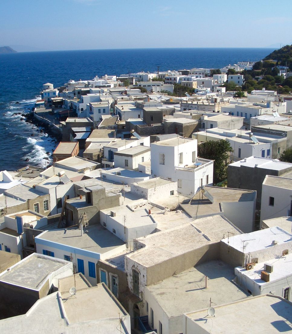 Enjoy the sunkissed Greek Isles on a bike and boat tour