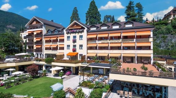 Relax in this 4-star adults-only city hotel at the end of the tour and enjoy the spa, indoor pool, jacuzzi, sauna and sun terrace, and outdoor hot tub