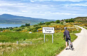 Cyclist by sign for 'Tongue'