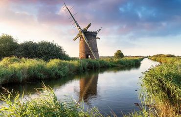 Windmill by the side of the broad