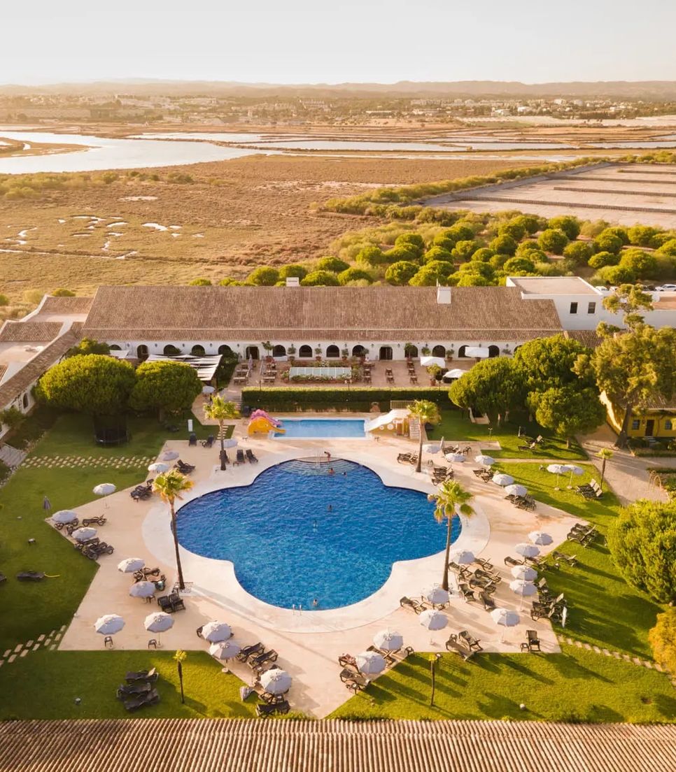 A unique 4-star resort set in a restored tuna fishing camp which now offers rooms with beautiful views of the Ria Formosa 
