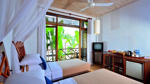 A rustic yet modern accommodation by the Nam Khan River