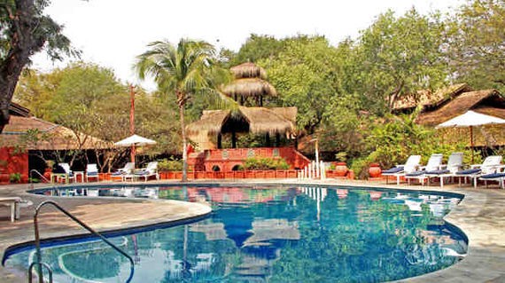 Relaxing riverside hotel with Myanmar design