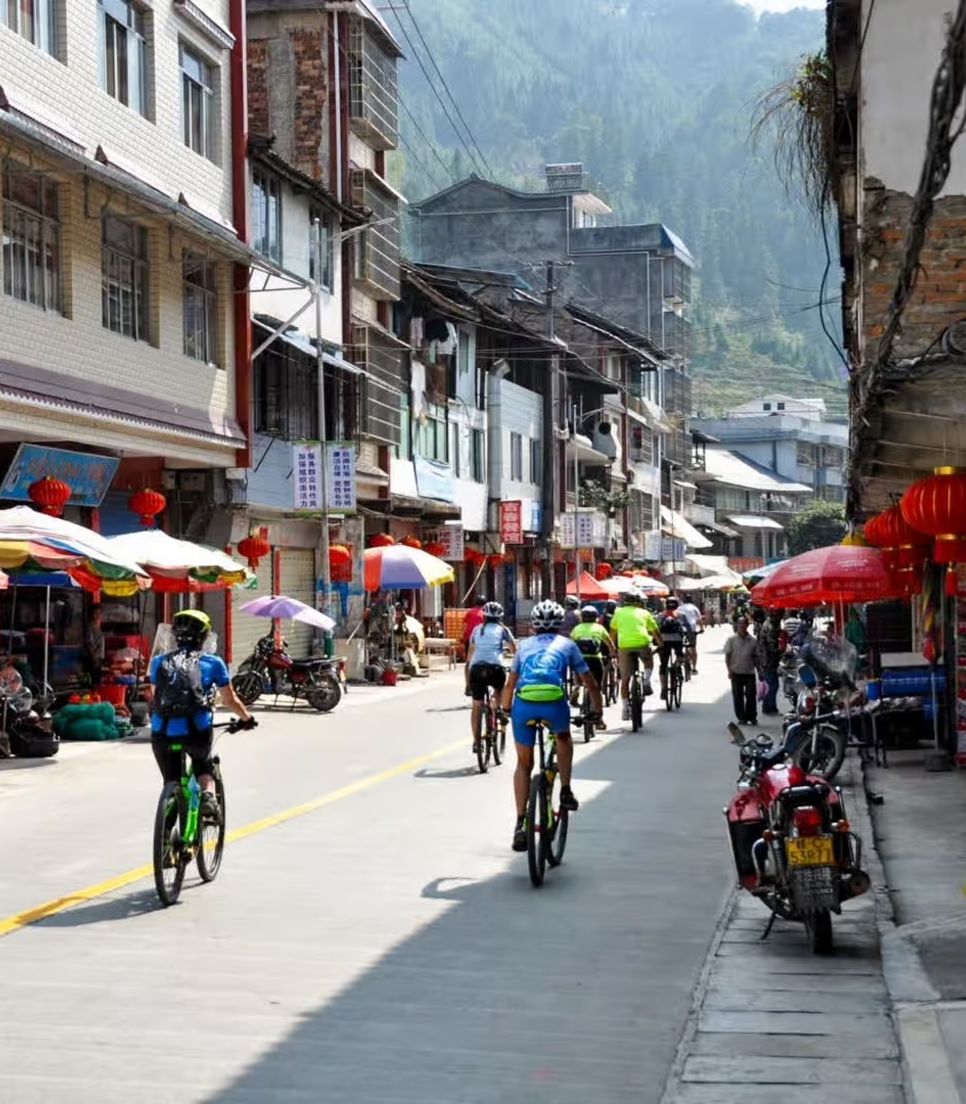 Cycle tour China and experience a land like no other