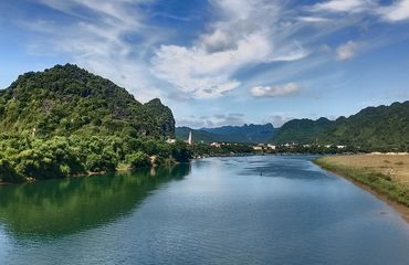 A hill and a river