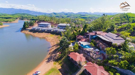 Sitting on the banks of Dong Suon Lake, this resort offers stunning views and serene accommodations