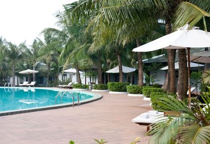 Lang Co Beach Resort