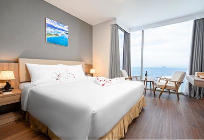Libra Hotel