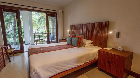 A tropical oasis along the coast of Mui Ne with relaxing accommodations and an outdoor pool