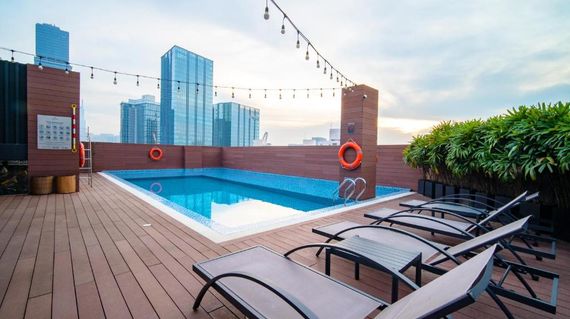 A modern hotel with comfortable amenities and located within walking distance of Ho Chi Minh sights