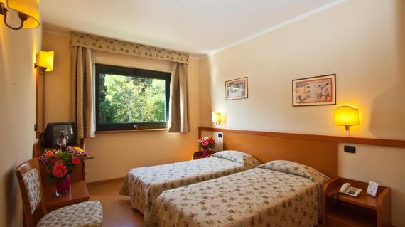 Your first night on tour brings you to a warm and welcoming hilltop retreat overlooking Siena’s timeless charm