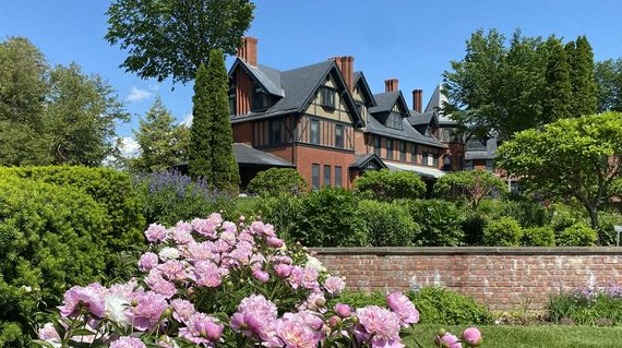 Set on acres of farmland, this historic accommodation offers comfortable luxury and a farm-to-table dining experience.
