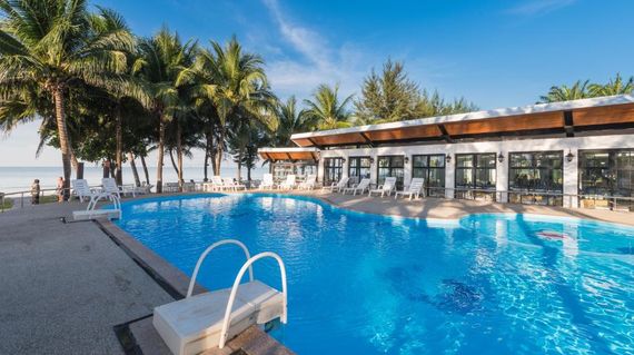 
A relaxed beachfront resort with sea-view rooms and a swimming pool that's perfect for chilling after a cycling day