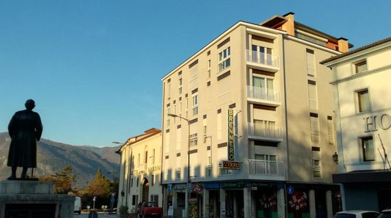 A warm and welcoming hotel just steps from the historic centre of Bassano del Grappa