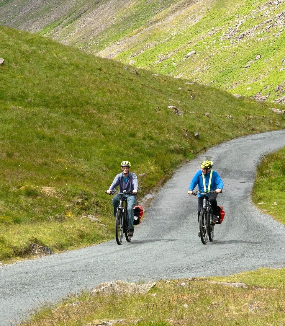 Go on tour with a companion and discover a great place to e-bike