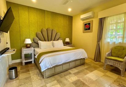 Coco Grove Beach Resort