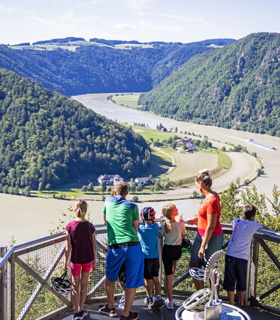 Ride along the popular Danube Cycle Path