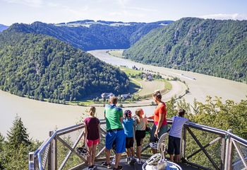 Danube Cycle Path for Families: Schärding – Linz