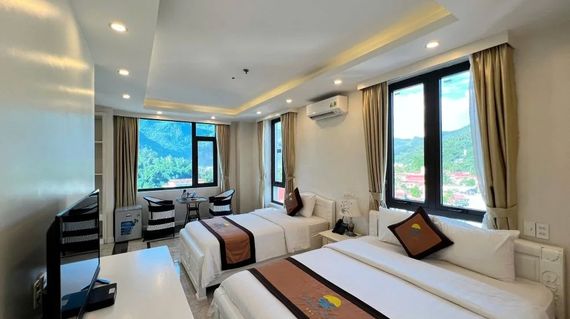 Located in Yen Minh District, the hotel offers comfortable and well-equipped accommodation