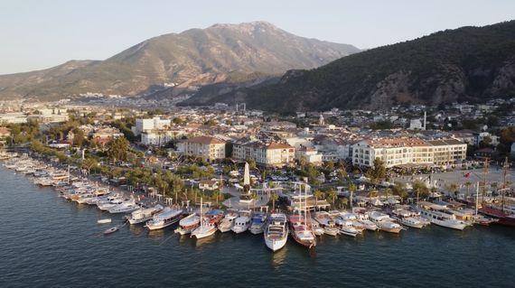Explore the stunning coastline of Turkey by bike