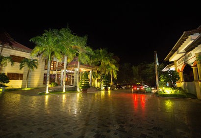 Royal Hotel and Healthcare Resort