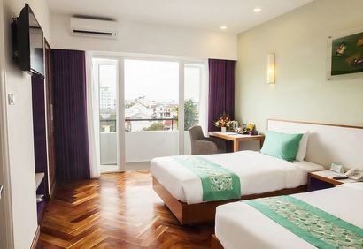 Hotel Emm's clean and modern rooms