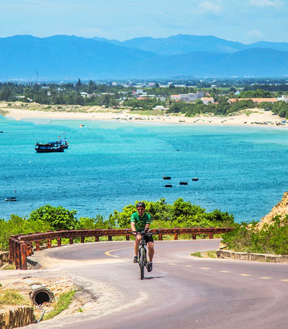 Ride past turquoise waters and idyllic beaches on this picturesque tour