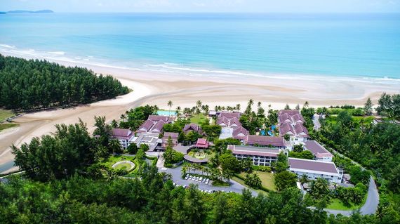 Comfortably poised on the sands overlooking the Andaman Sea, Apsara is a modern sanctuary offering exotic vistas, exceptional facilities and Thai hospitality