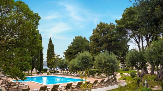 Situated right on the beach in the historic town of Cavtat, the hotel boasts wonderfully modern rooms, excellent facilities and two pools