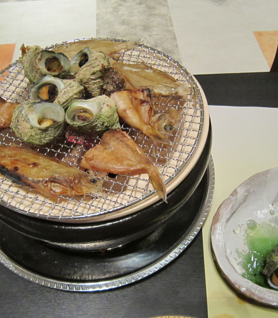 Savor delicious seafood prepared the Japanese way which have been caught in Noto's abundant waters.