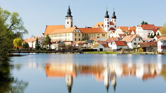 Visit the lovely town of Telc on day 5
