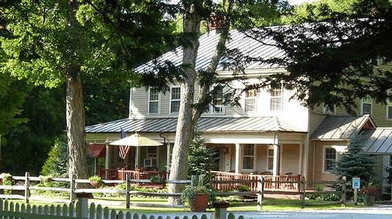This quintessential Vermont country inn sits at the base of the Green Mountains across from a beautiful stream. For years, the Bob Newhart show featured the inn