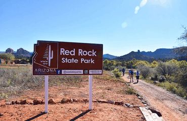 Hikers in Red Rock State Park