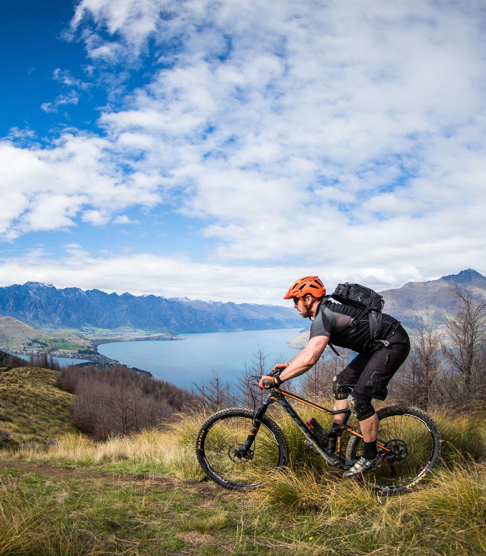 Bike the mountains and lakes of the South Island