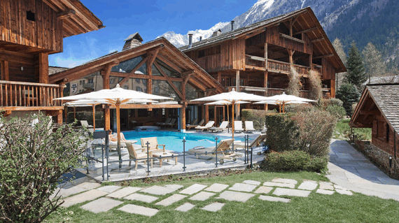 In the valley of Chamonix Mont-Blanc, this charming 5-star stay welcomes you with luxurious, boutique-style rooms with fireplaces and epic views