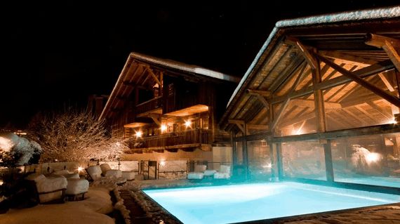 In the valley of Chamonix Mont-Blanc, this charming 5-star stay welcomes you with luxurious, boutique-style rooms with fireplaces and epic views