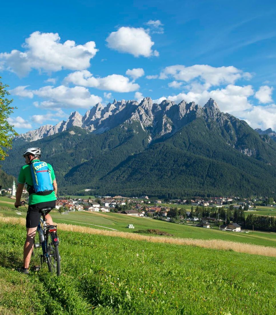 Relax and enjoy a fantastic cycling holiday