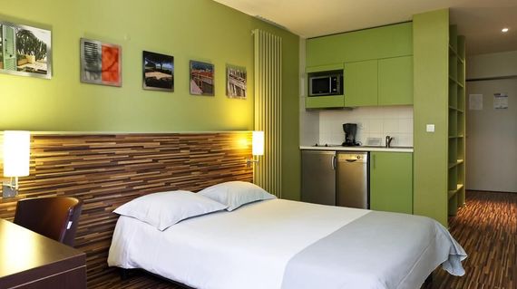 A 3-star property conveniently located in the center of Lyon