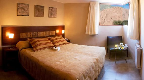 Close to the vibrant rock formations of the area in the Purmamarca vicinity, your stay here will be memorable