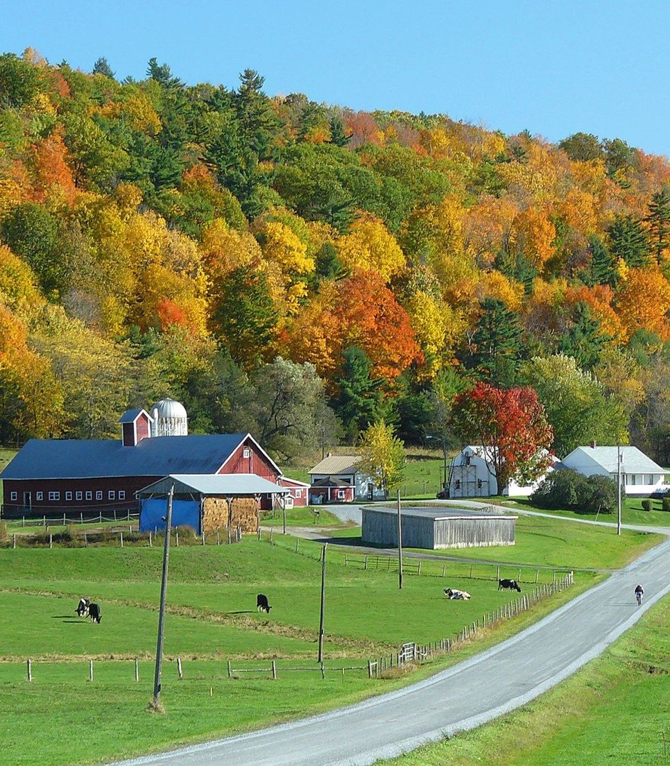 Vermont Fall Foliage: Lake Champlain Valley | Roar Adventures
