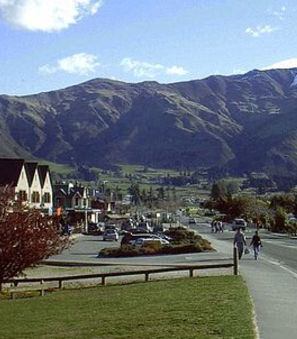 Explore the quaint streets of Arrowtown before the headiness of Queenstown