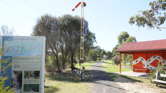 Enjoy the well-signposted rail trail as well as comprehensive maps and instructions
