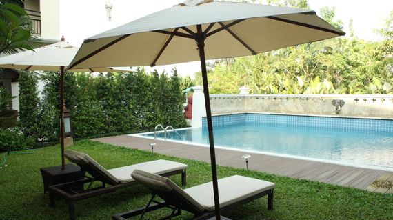 Surrounded by a tropical garden this hotel is centrally located and have an amazing staff ready to assist you anytime